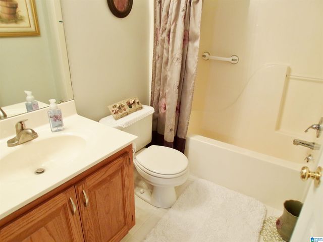 2608 OAK VILLAGE DRIVE, Anniston, AL 36207
