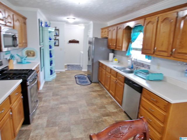 2608 OAK VILLAGE DRIVE, Anniston, AL 36207