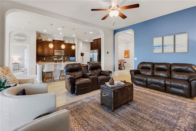 2226 Pajaro Lane, Corpus Christi, TX 78414