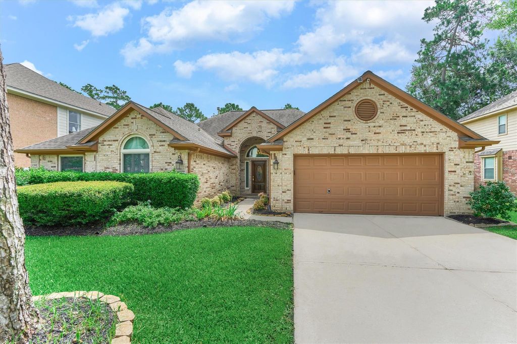 930 Arbor Pine, Tomball, TX 77375