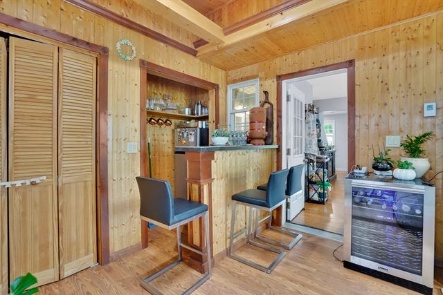264 E Main St, Chicopee, MA 01020