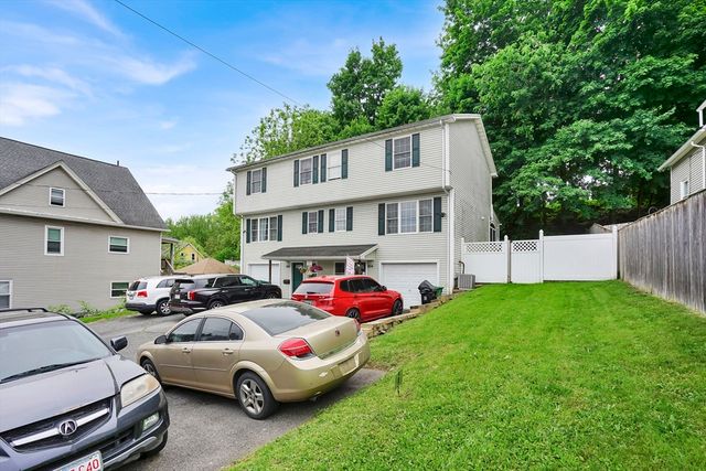 264 E Main St, Chicopee, MA 01020