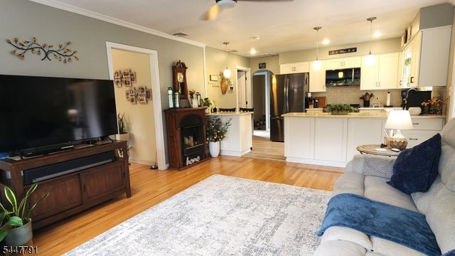 101 New Jersey Ave, Jefferson Twp., NJ 07849