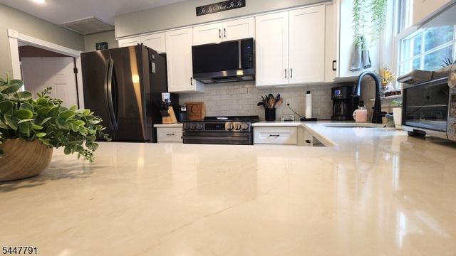 101 New Jersey Ave, Jefferson Twp., NJ 07849
