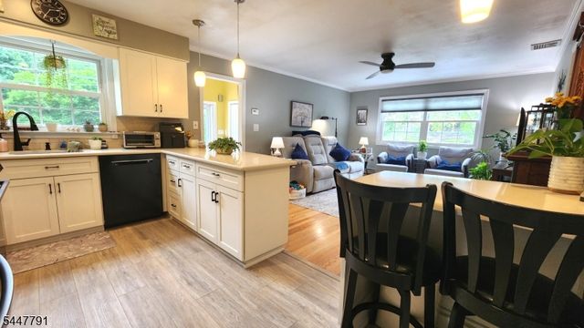 101 New Jersey Ave, Jefferson Twp., NJ 07849