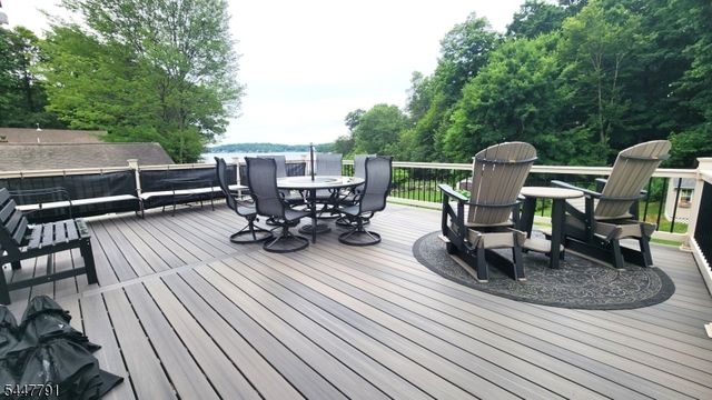 101 New Jersey Ave, Jefferson Twp., NJ 07849