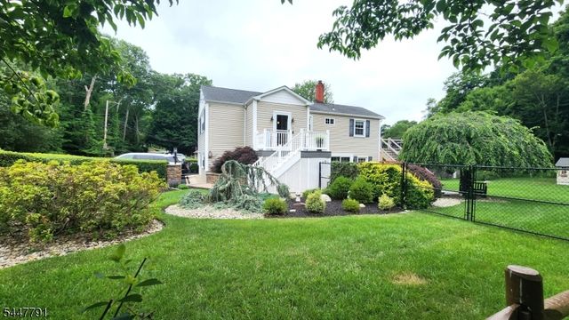 101 New Jersey Ave, Jefferson Twp., NJ 07849