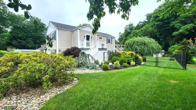 101 New Jersey Ave, Jefferson Twp., NJ 07849