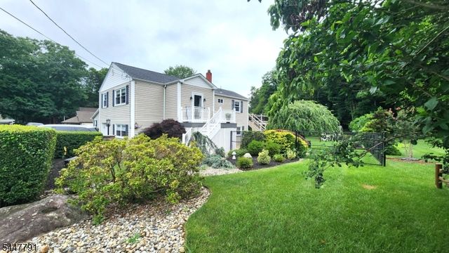 101 New Jersey Ave, Jefferson Twp., NJ 07849