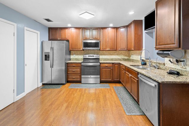 7406 Salerno Road, Fort Pierce, FL 34951