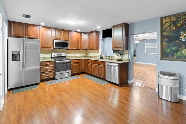 7406 Salerno Road, Fort Pierce, FL 34951