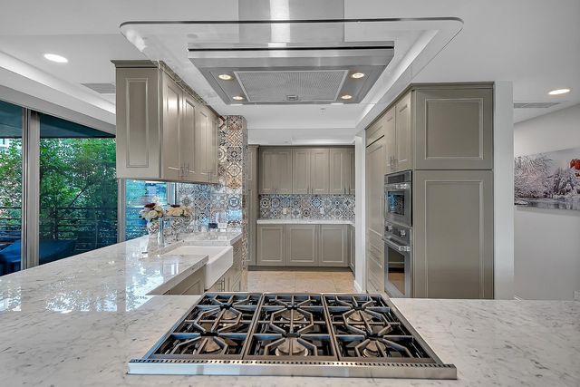 7127 E Rancho Vista Drive Unit 5001, Scottsdale, AZ 85251