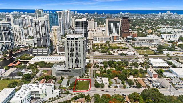 460 SW 4TH Avenue, Fort Lauderdale, FL 33315