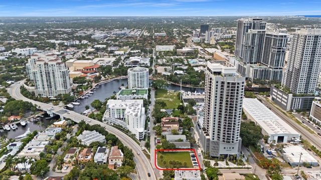 460 SW 4TH Avenue, Fort Lauderdale, FL 33315