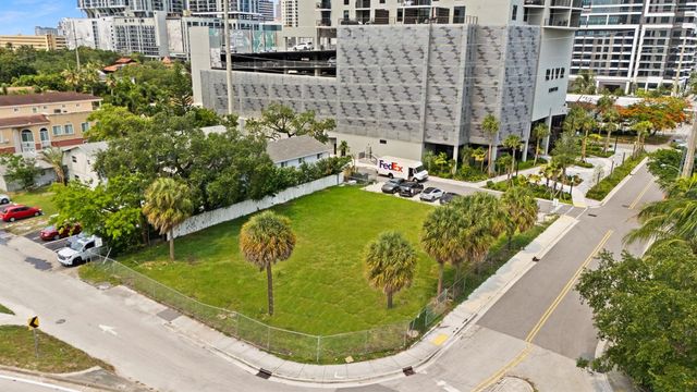 460 SW 4TH Avenue, Fort Lauderdale, FL 33315