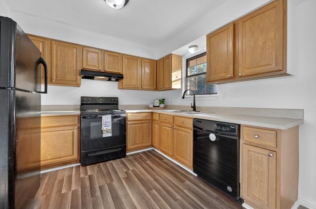 552 Roberts Drive, Defuniak Springs, FL 32433