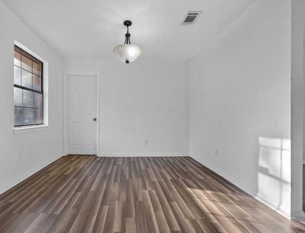 552 Roberts Drive, Defuniak Springs, FL 32433