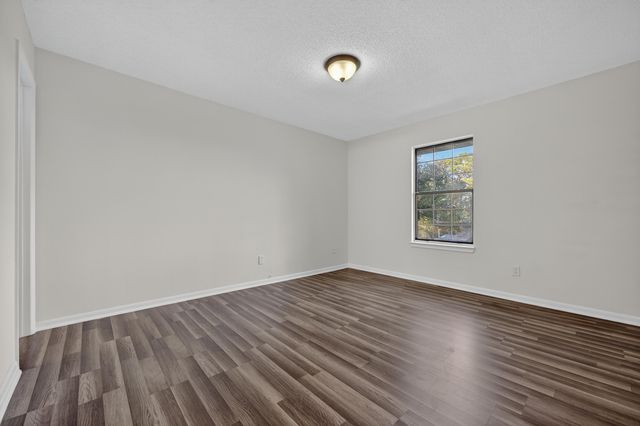 552 Roberts Drive, Defuniak Springs, FL 32433