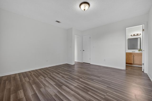 552 Roberts Drive, Defuniak Springs, FL 32433