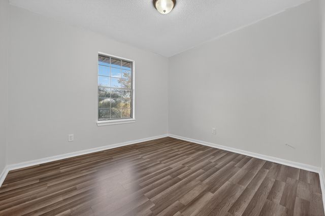 552 Roberts Drive, Defuniak Springs, FL 32433