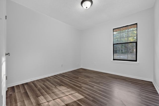 552 Roberts Drive, Defuniak Springs, FL 32433