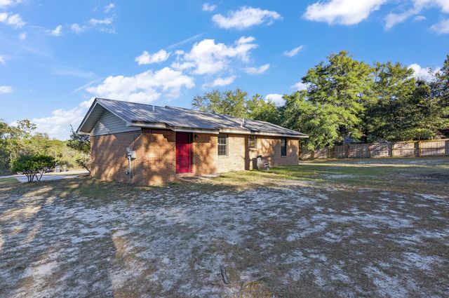 552 Roberts Drive, Defuniak Springs, FL 32433