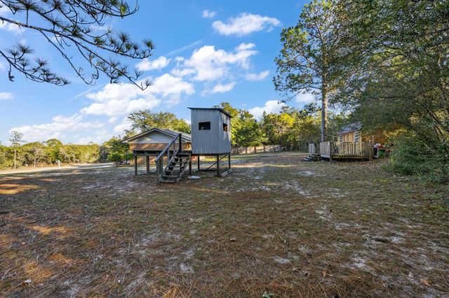 552 Roberts Drive, Defuniak Springs, FL 32433