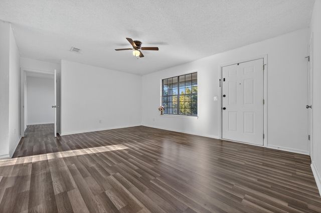 552 Roberts Drive, Defuniak Springs, FL 32433