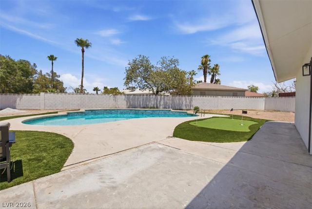 3660 West Robindale Road, Las Vegas, NV 89139