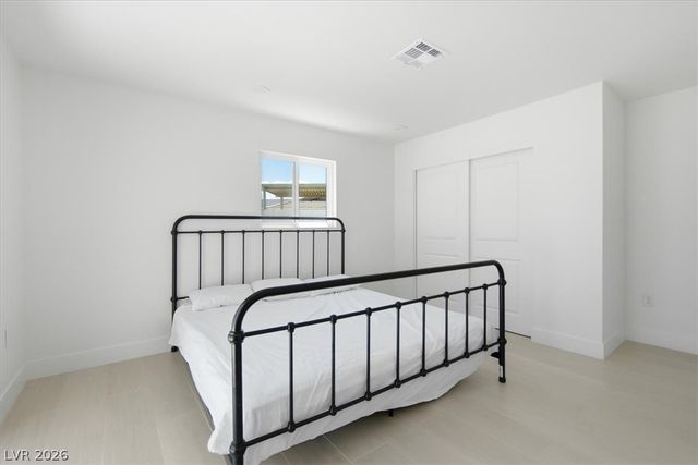 3660 West Robindale Road, Las Vegas, NV 89139