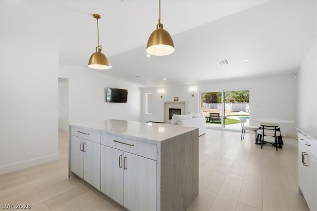 3660 West Robindale Road, Las Vegas, NV 89139