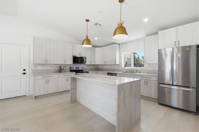 3660 West Robindale Road, Las Vegas, NV 89139