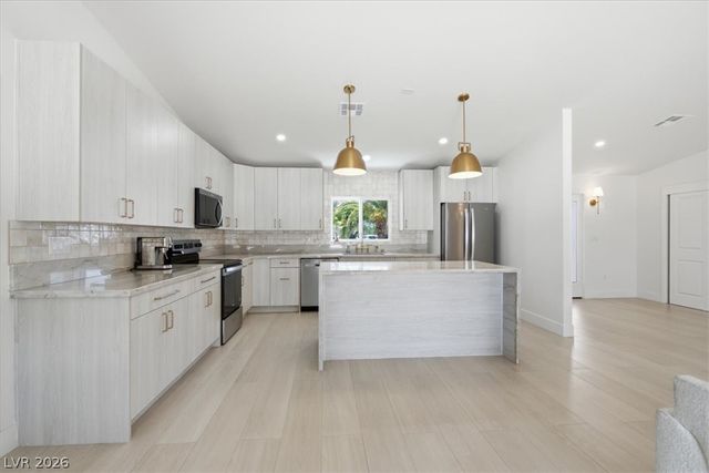 3660 West Robindale Road, Las Vegas, NV 89139