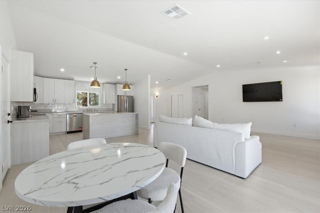 3660 West Robindale Road, Las Vegas, NV 89139