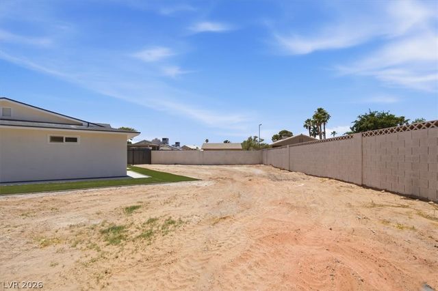3660 West Robindale Road, Las Vegas, NV 89139