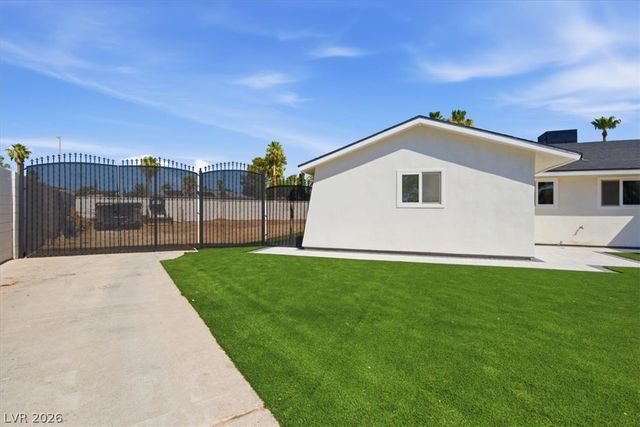 3660 West Robindale Road, Las Vegas, NV 89139