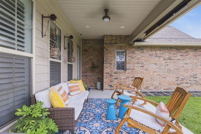 2205 Alexa Ln, Sulphur, LA 70663