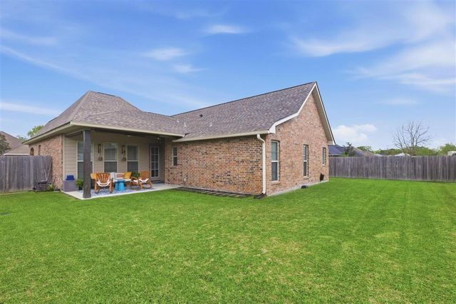 2205 Alexa Ln, Sulphur, LA 70663