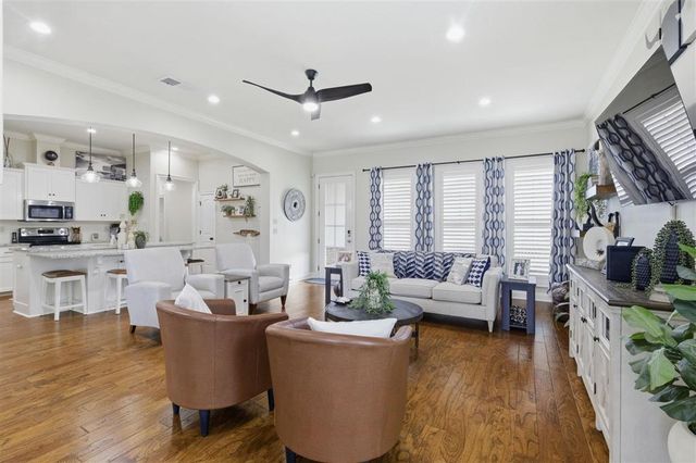 2205 Alexa Ln, Sulphur, LA 70663