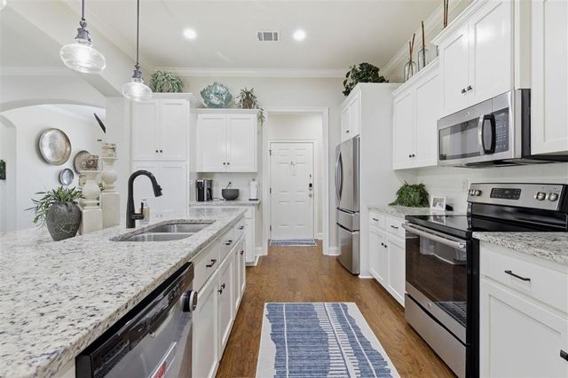 2205 Alexa Ln, Sulphur, LA 70663