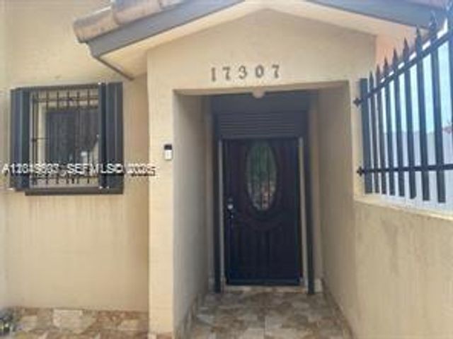 17307 SW 115th Ave, Miami, FL 33157