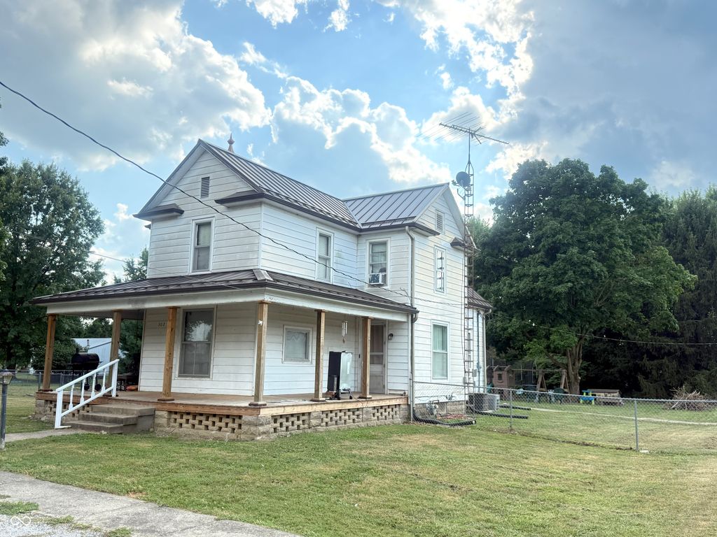 302 S 1st Street, Kingman, IN 47952