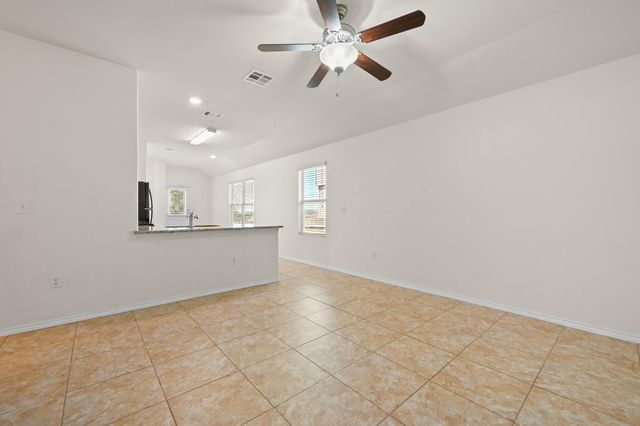 10209 Crescendo LN, Austin, TX 78747