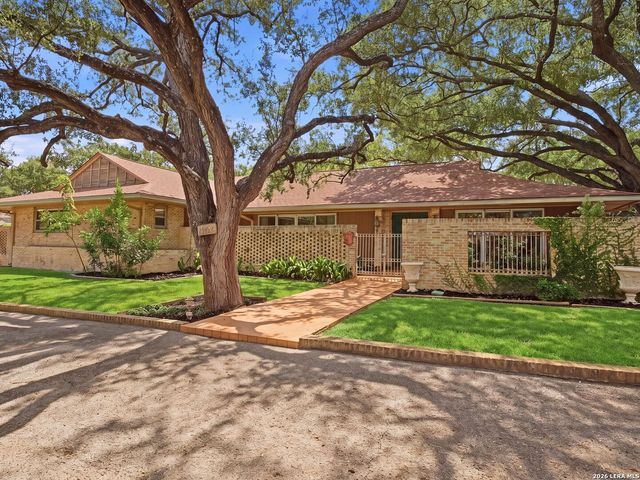 122 LABURNUM DR, San Antonio, TX 78209