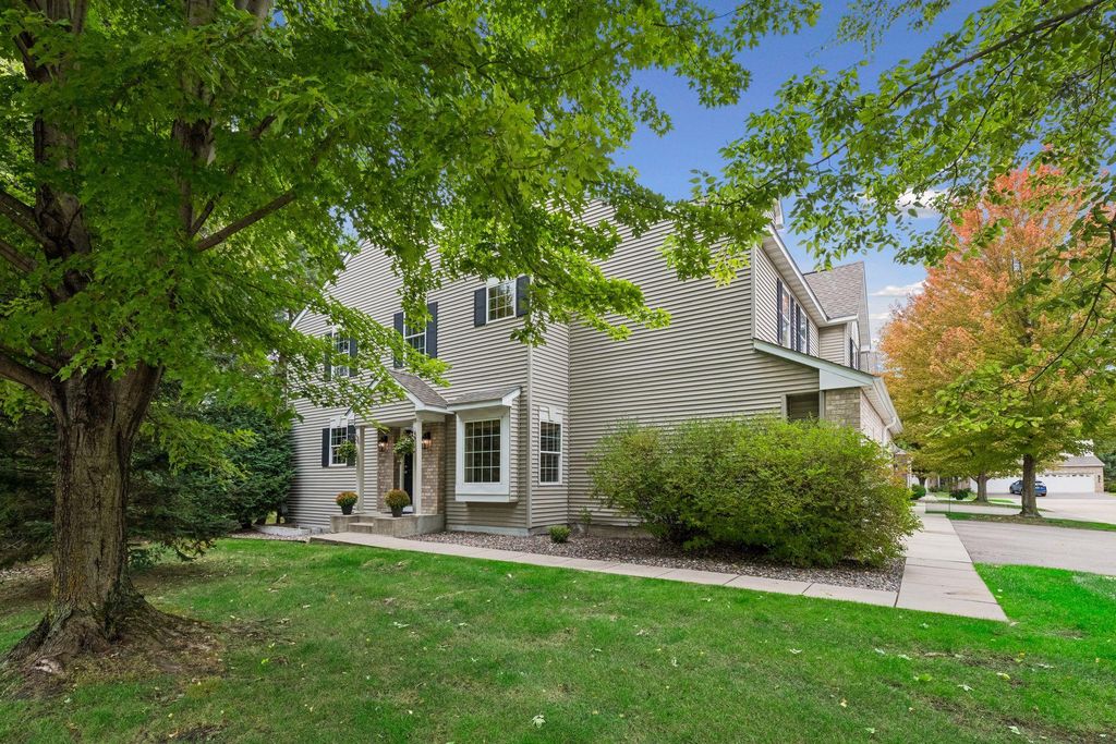 9370 Rath Place, Eden Prairie, MN 55347 — photo 2