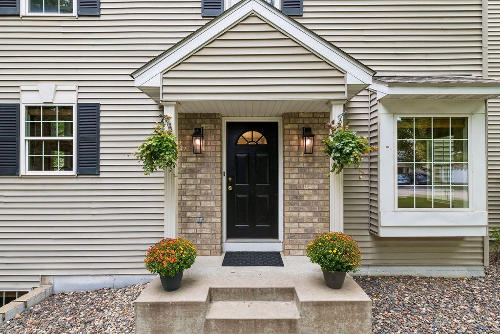9370 Rath Place, Eden Prairie, MN 55347 — photo 3