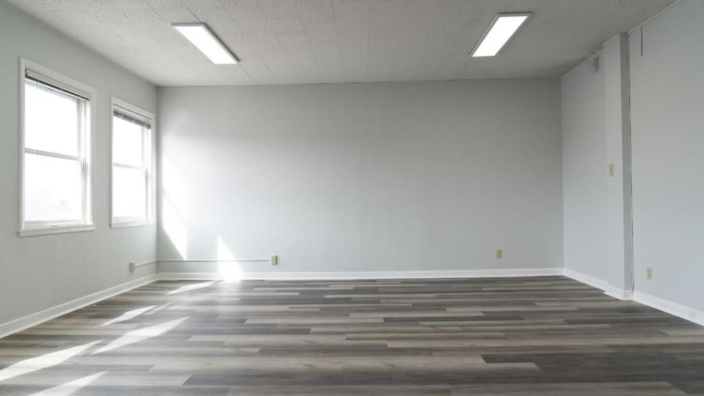 Image 5 of property listing at 1126 Broadway 1, Burlingame, CA 94010