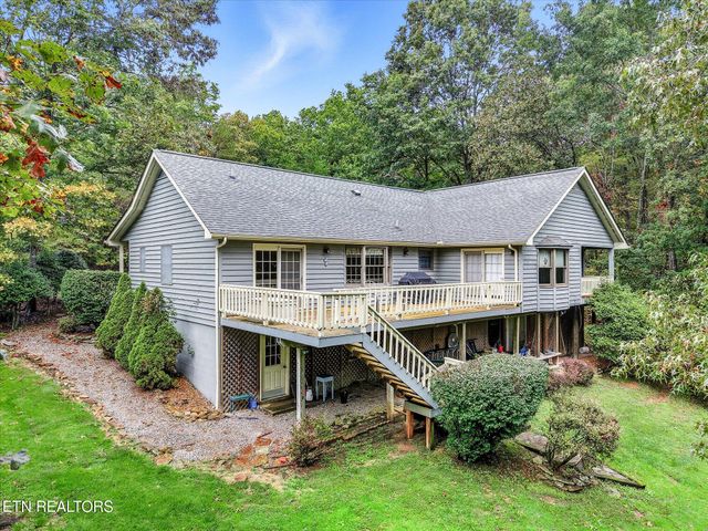 34 Beachwood Lane, Crossville, TN 38558