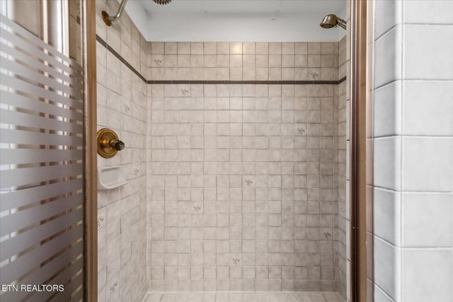 34 Beachwood Lane, Crossville, TN 38558