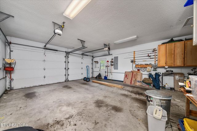 34 Beachwood Lane, Crossville, TN 38558